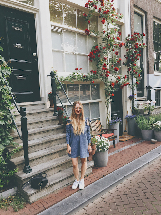 EC0E07DE-A134-4D53-B1A9-23410E45F6B0